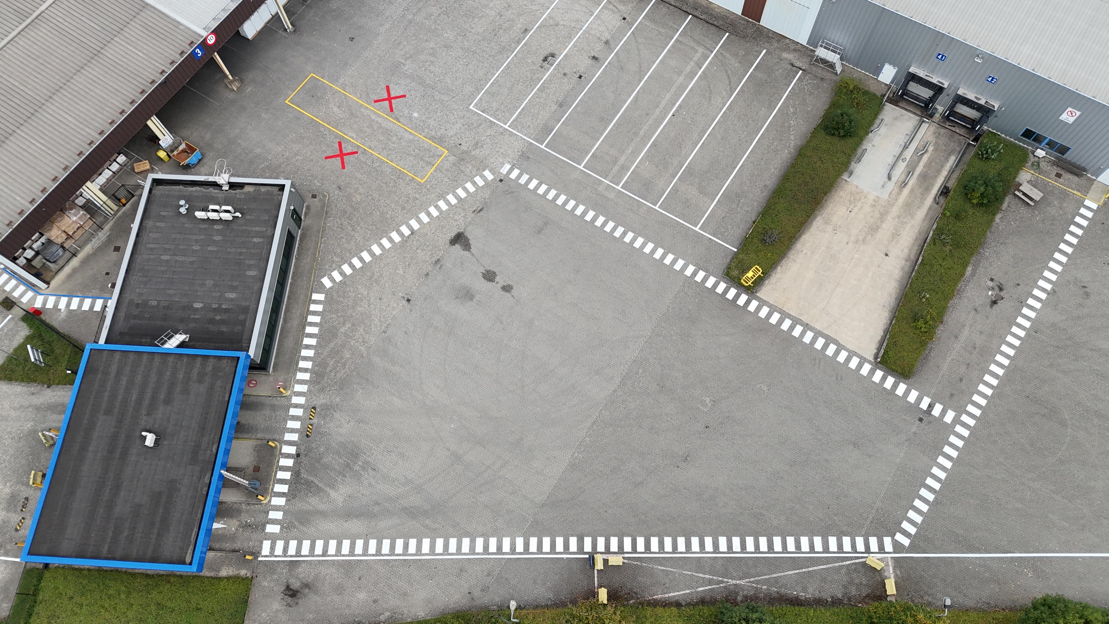 OCS werkterrein met professionele belijning